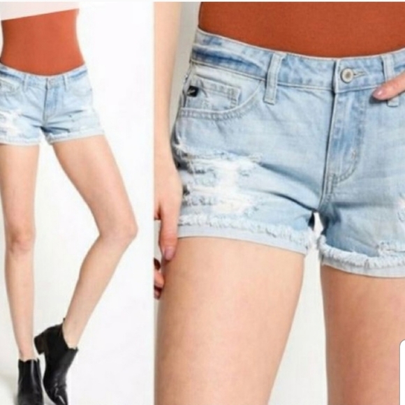 KanCan Raw Hem Distressed Light Wash Jean Shorts 7/27 - Picture 1 of 10